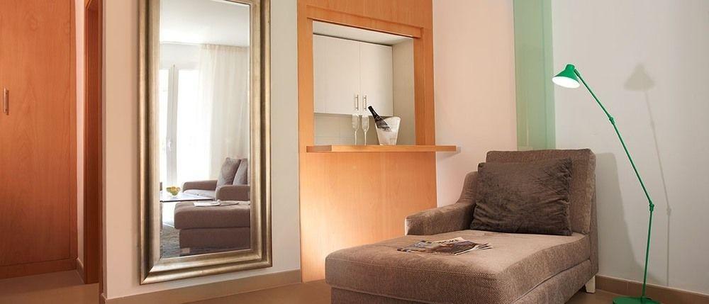 Urbanliving Fajardo Apartamento Málaga Exterior foto