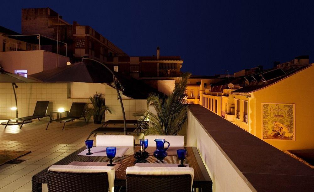 Urbanliving Fajardo Apartamento Málaga Exterior foto